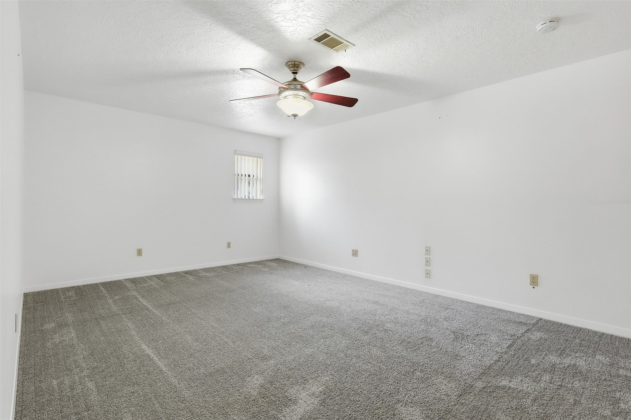 614 Tallow Drive Conroe, TX 77385 - Photo 31 of 36