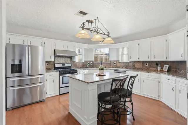 $385,000 | 614 Tallow Drive, Conroe, TX 77385