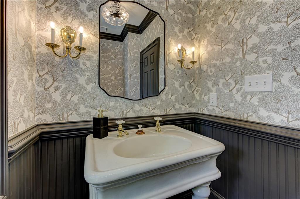 1811 Murdock Road Marietta, GA 30062 - Photo 26 of 75