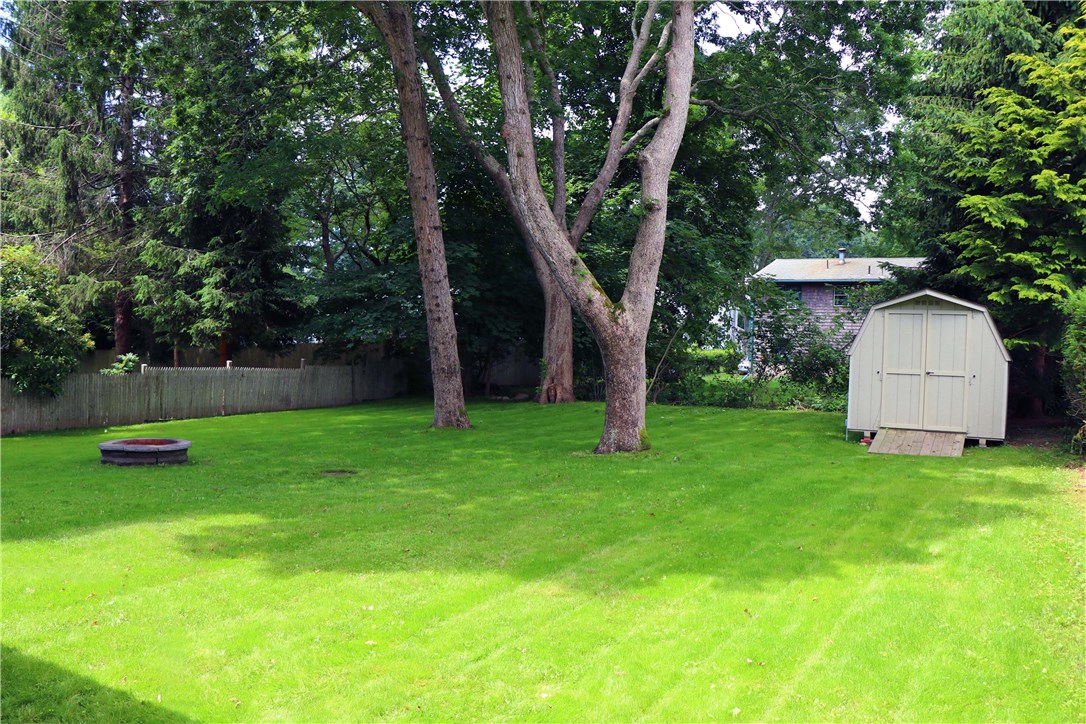 70 Beach Plum Road Narragansett, RI 02882 - Photo 9 of 19