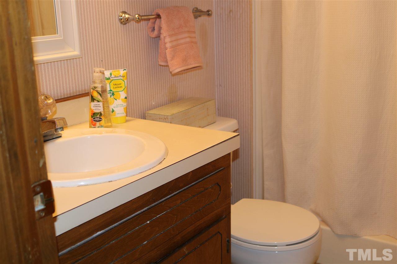 808 Corbett Road Clayton, NC 27520 - Photo 11 of 18 Gallery Image 11