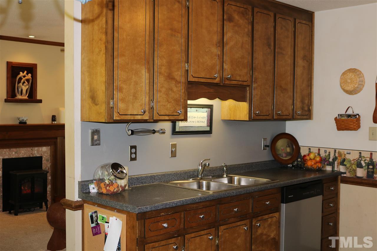 808 Corbett Road Clayton, NC 27520 - Photo 7 of 18 Gallery Image 7