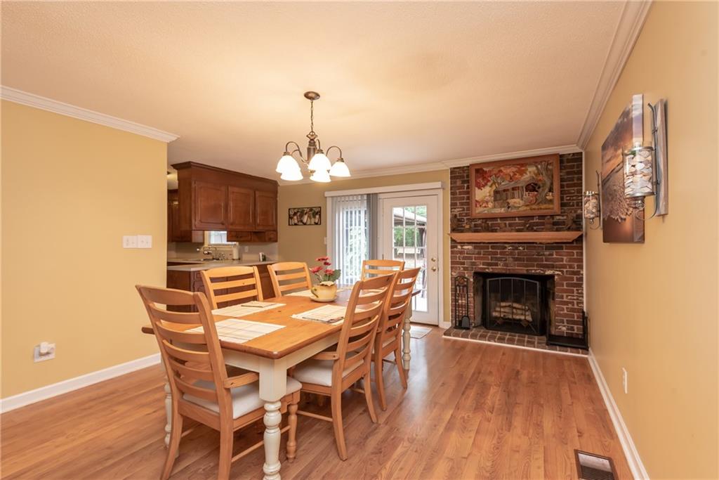 5728 Valley Field Road Southeast Hickory, NC 28602 - Photo 14 of 48 Gallery Image 14