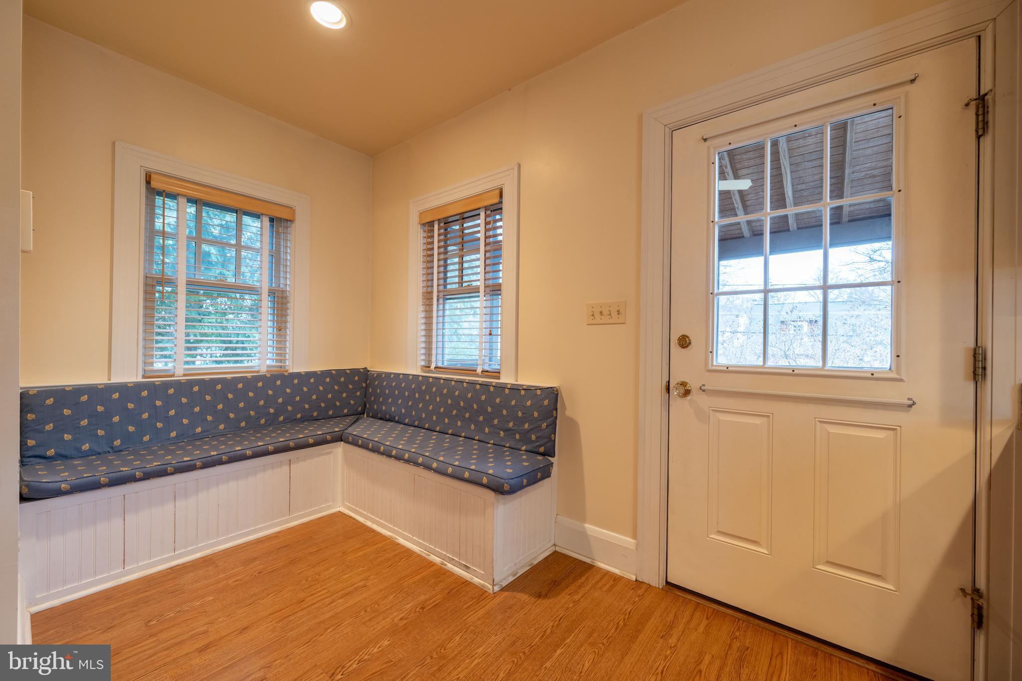 706 Anneslie Road Baltimore, MD 21212 - Photo 22 of 56 Kitchen with Built In Breakfast Benches