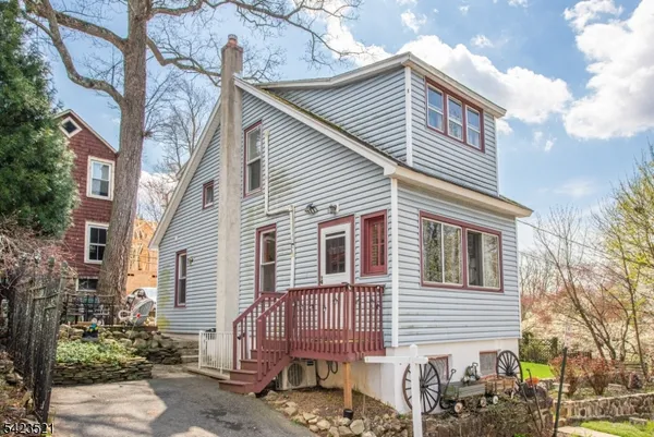 $2,975 | 10 Banghart Place, Mount Tabor, NJ 07878
