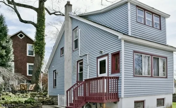 $2,975 | 10 Banghart Place, Mount Tabor, NJ 07878