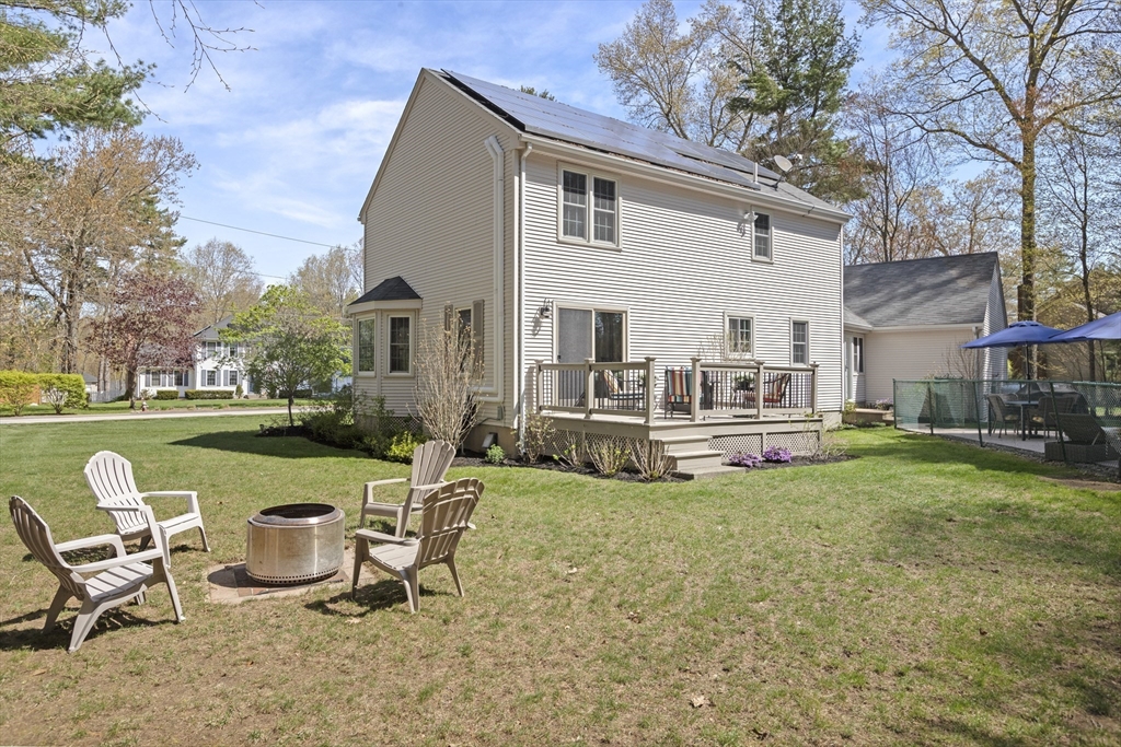 5 Spring Street Douglas, MA 01516 - Photo 4 of 42
