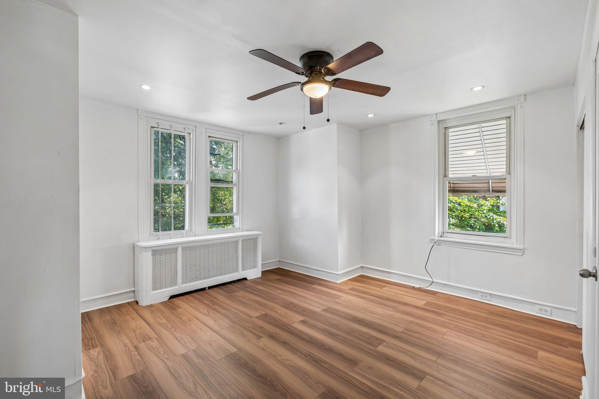 627 Walnut Street Darby, PA 19023 - Photo 28 of 42
