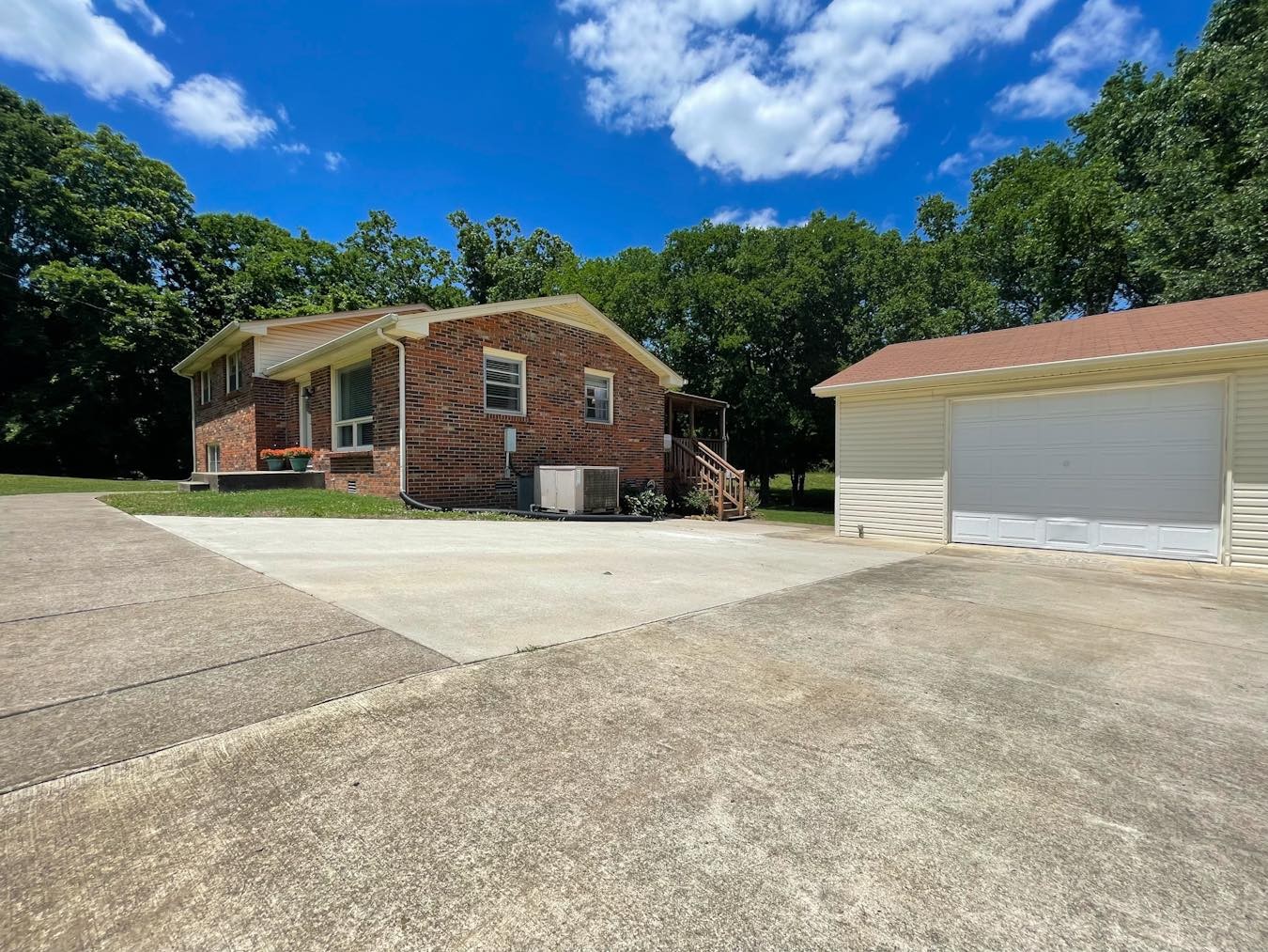 6844 Burkitt Road Antioch, TN 37013 - Photo 3 of 23 Gallery Image 3