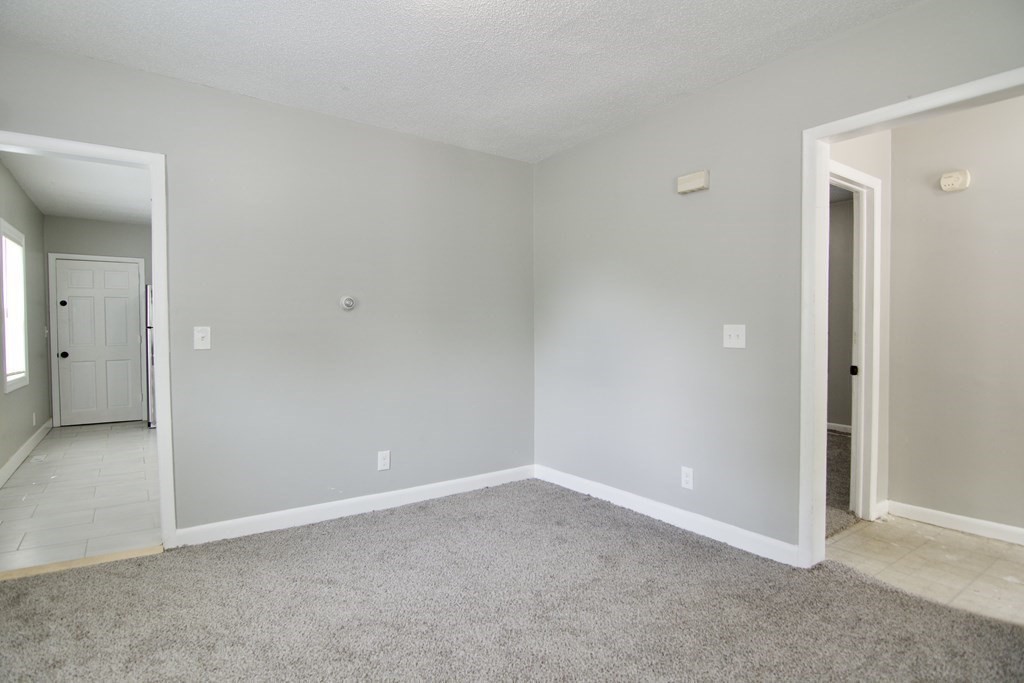 18-20 Rifle Street Springfield, MA 01105 - Photo 11 of 41