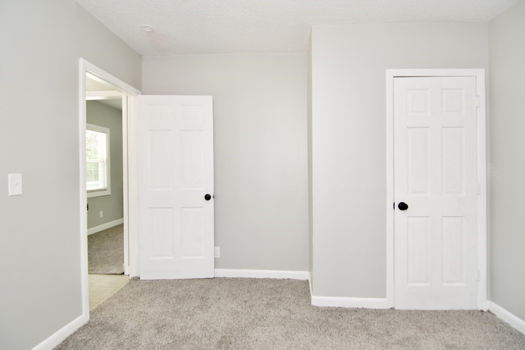 18-20 Rifle Street Springfield, MA 01105 - Photo 14 of 41