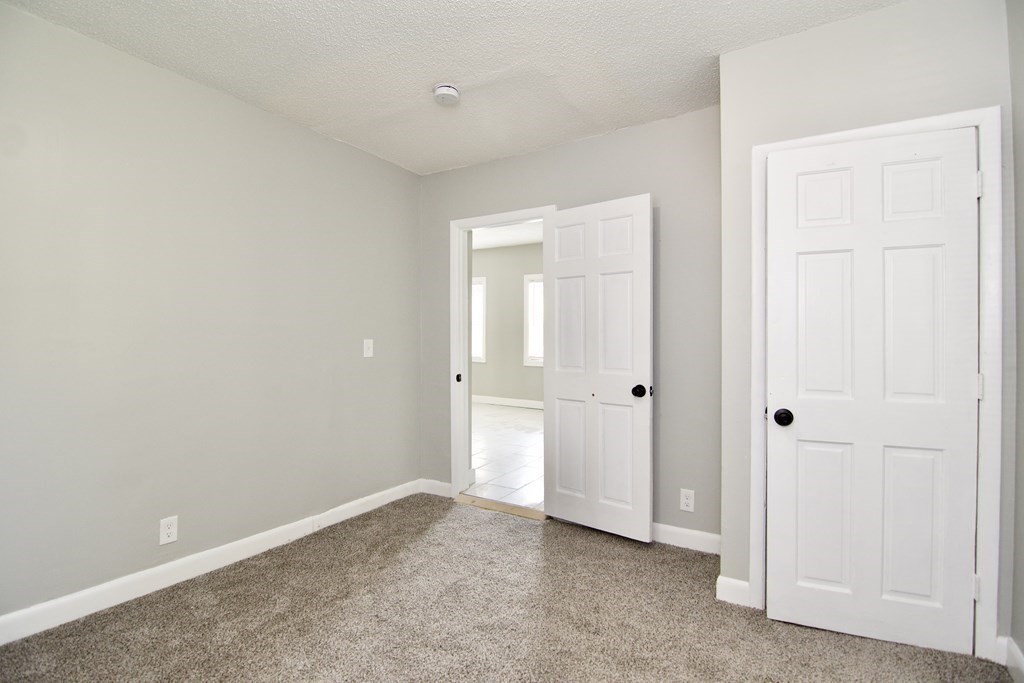 18-20 Rifle Street Springfield, MA 01105 - Photo 17 of 41