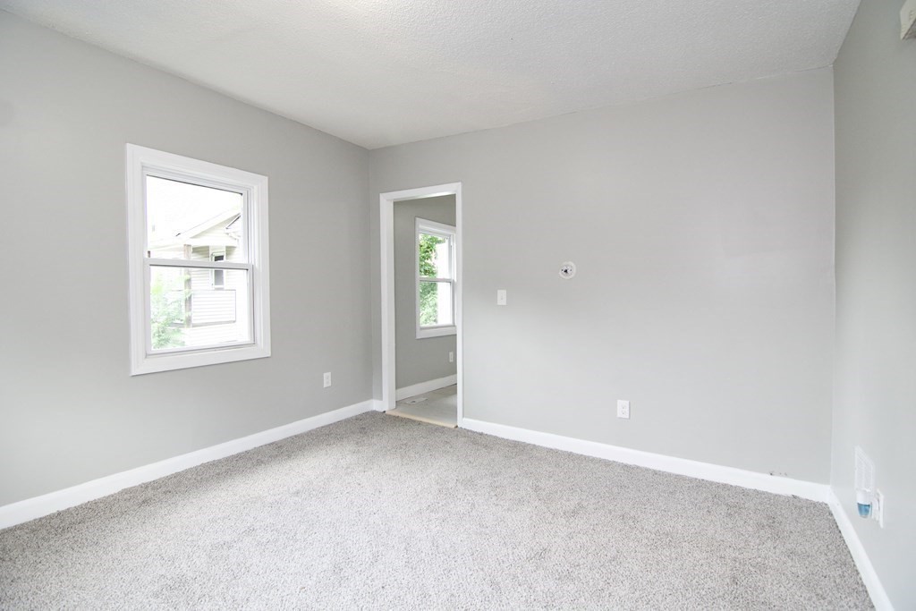 18-20 Rifle Street Springfield, MA 01105 - Photo 26 of 41