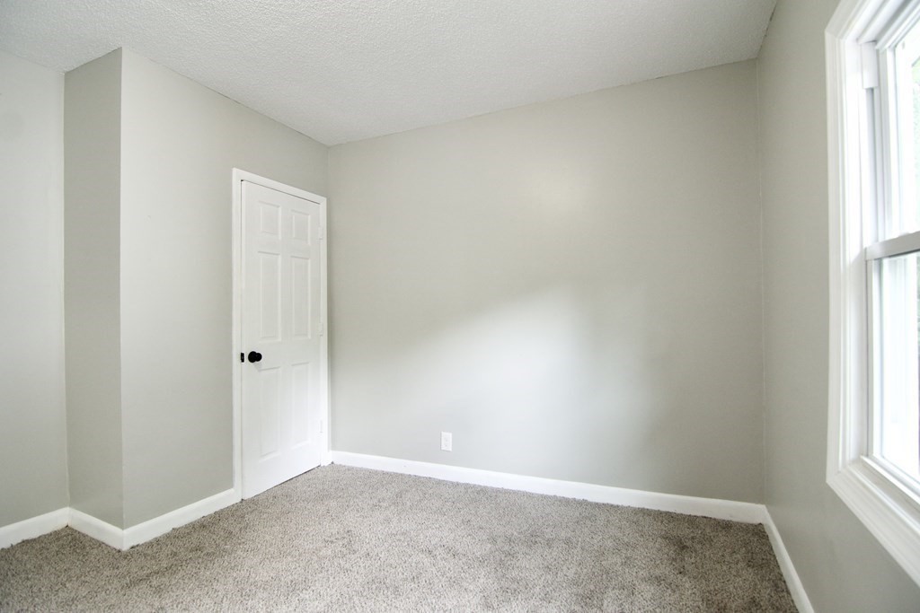 18-20 Rifle Street Springfield, MA 01105 - Photo 31 of 41