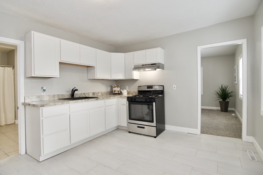 18-20 Rifle Street Springfield, MA 01105 - Photo 7 of 41