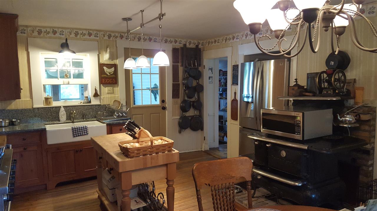 133 Bailey Road Brookfield, VT 05060 - Photo 8 of 26