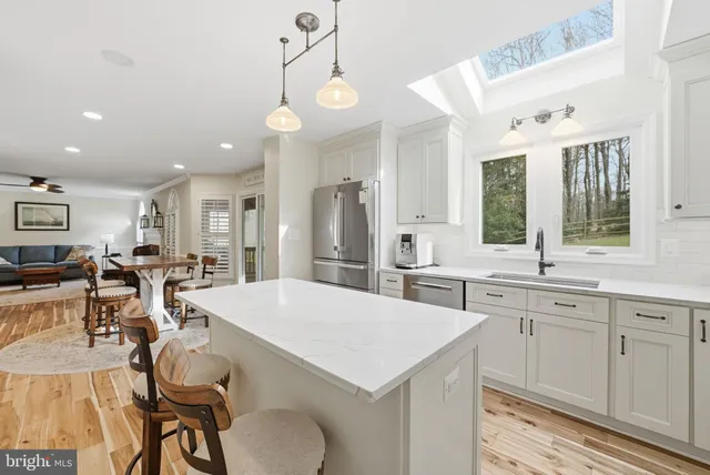 $1,125,000 | 6321 Barsky Court, Fairfax Station, VA 22039