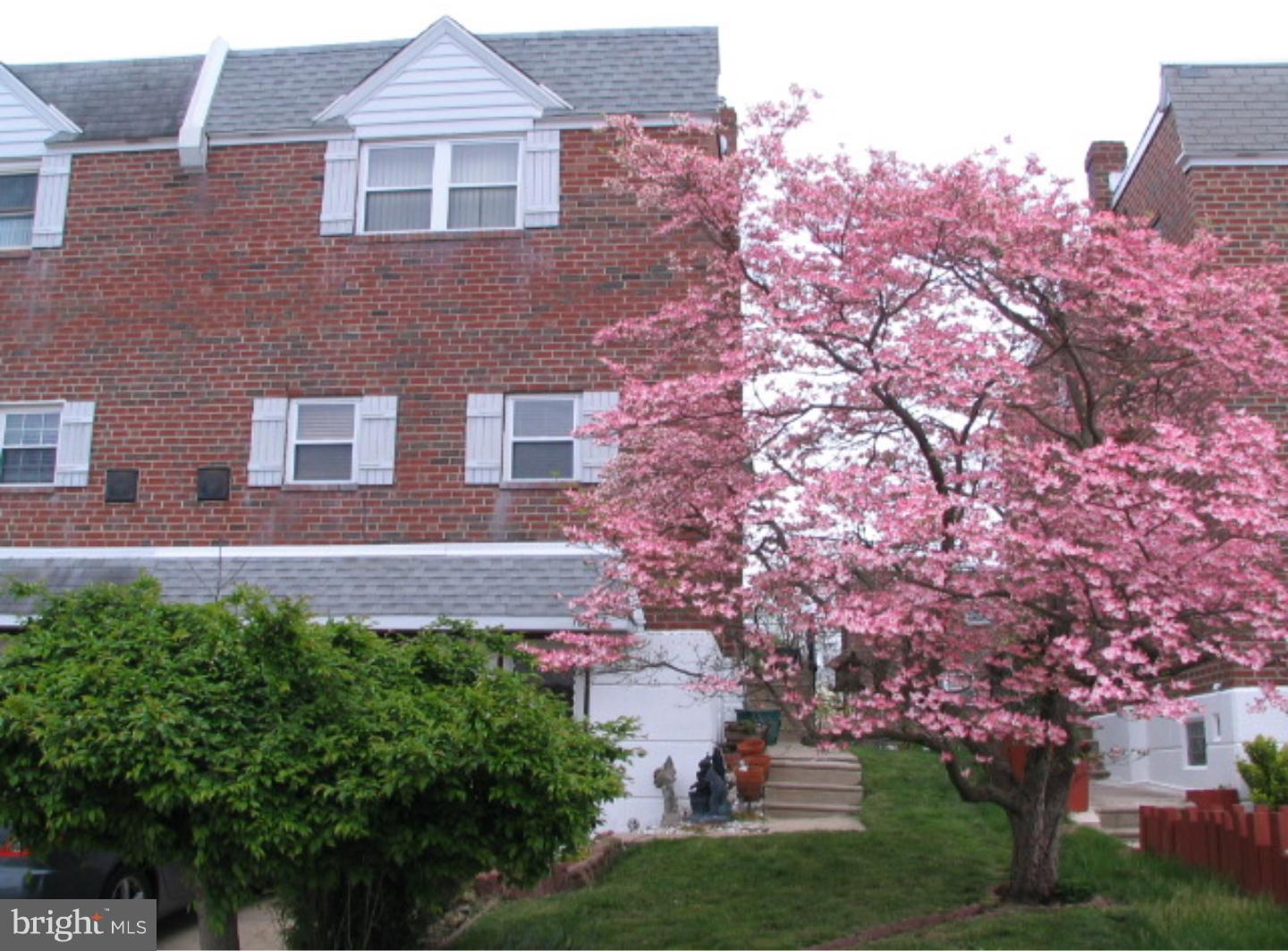 10913 Lockart Road Philadelphia, PA 19116 - Photo 1 of 10 Gallery Image 1