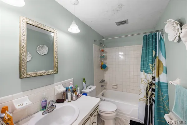 $149,900 | 80 Groton Drive, Unit 2, Amherst, NY 14228