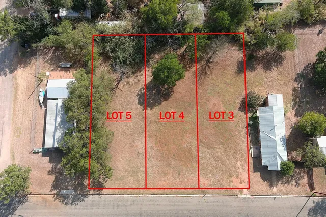 an outdoor space with garden