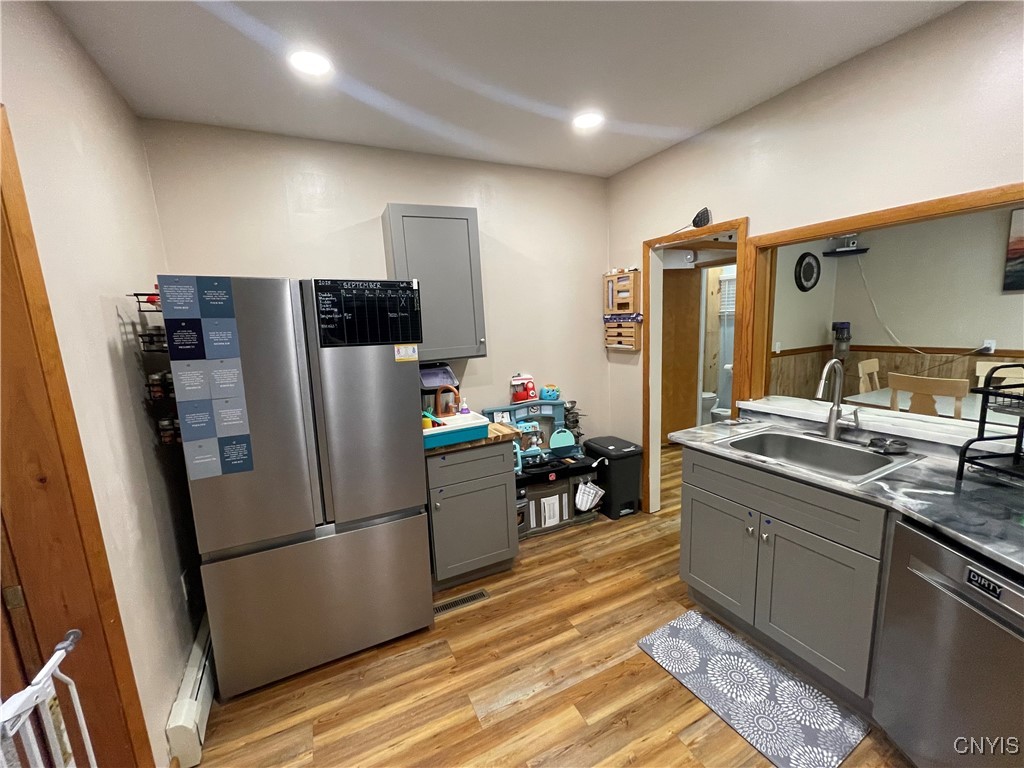 86 West Oneida Street Oswego, NY 13126 - Photo 9 of 37