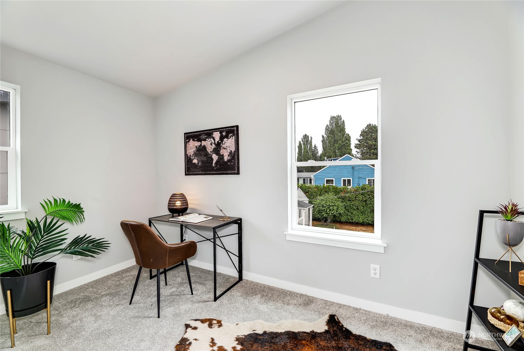 846 Southwest 136th Street, Unit 1 Burien, WA 98166 - Photo 14 of 18 a workspace with furniture and a window