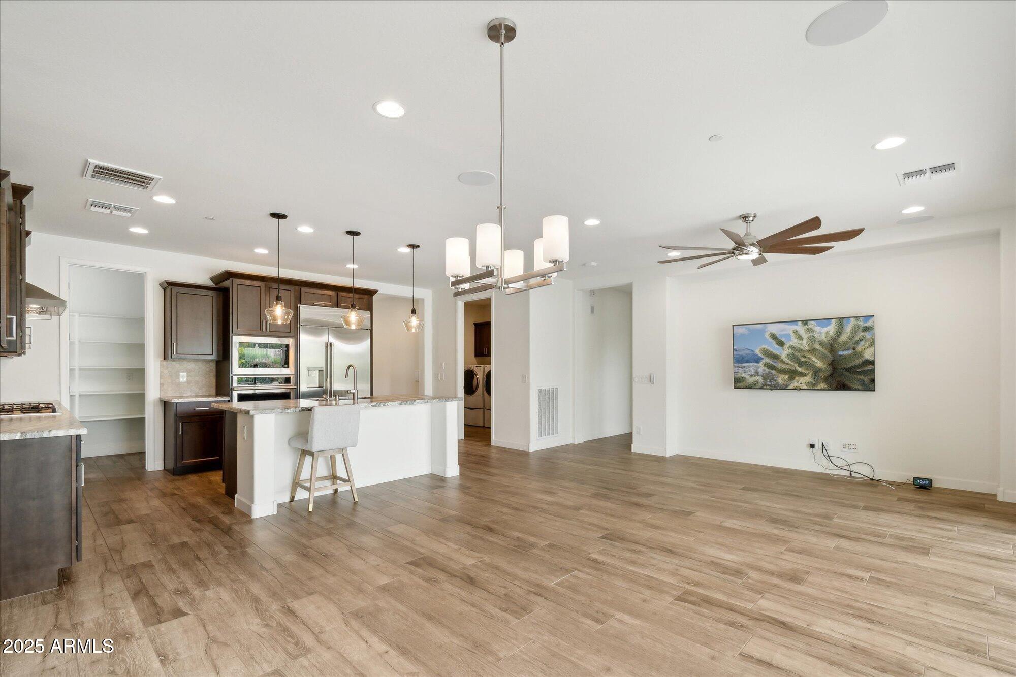 28222 North Crook Court Rio Verde, AZ 85263 - Photo 4 of 24 08-DSC_6395