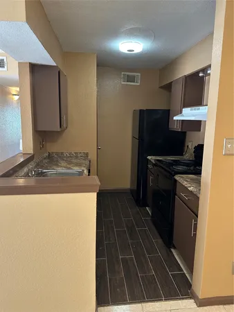 $1,300 | 10100 South Gessner Road, Unit 414, Houston, TX 77071