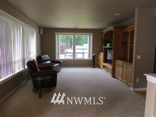 17802 Elhi Rim Road East Bonney Lake, WA 98391 - Photo 9 of 15
