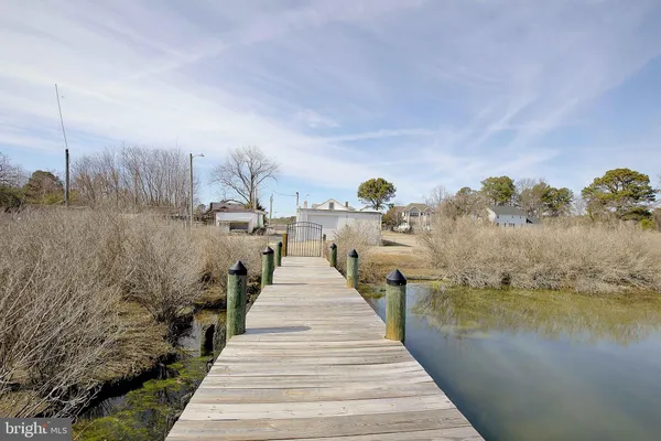 a view of a pathway of a building