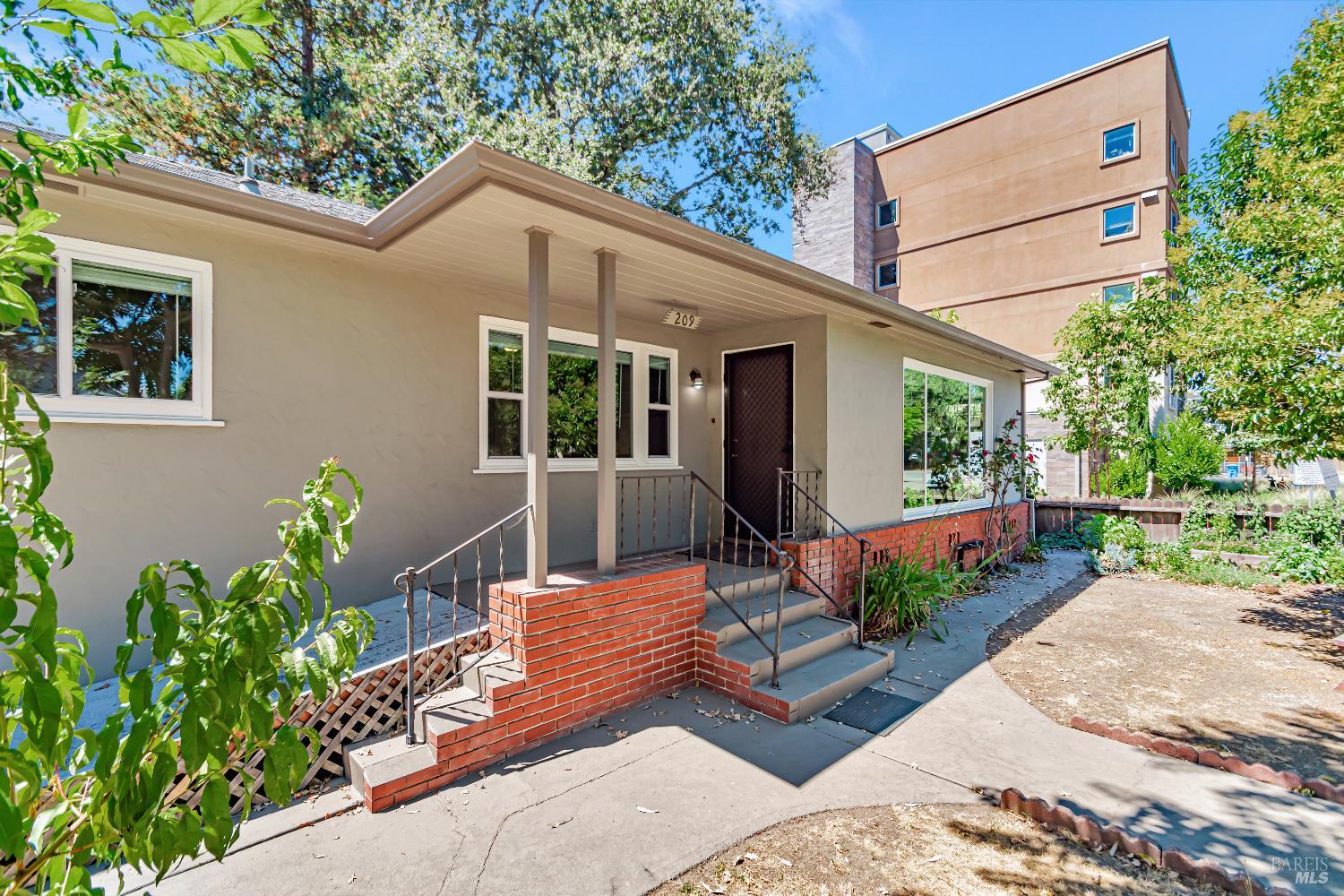 209 Decoe Street Santa Rosa, CA 95401 - Photo 3 of 22