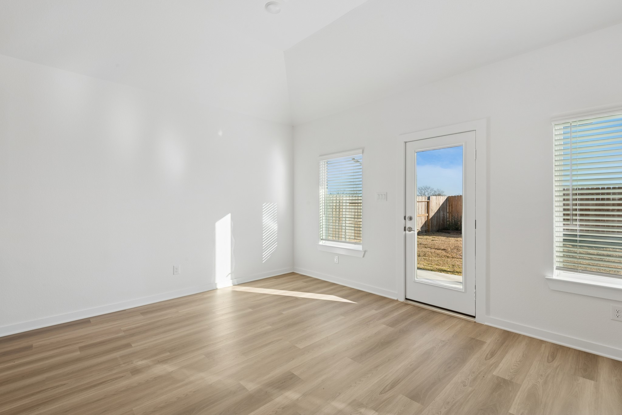 32107 Morning Luster Court Fulshear, TX 77441 - Photo 24 of 41