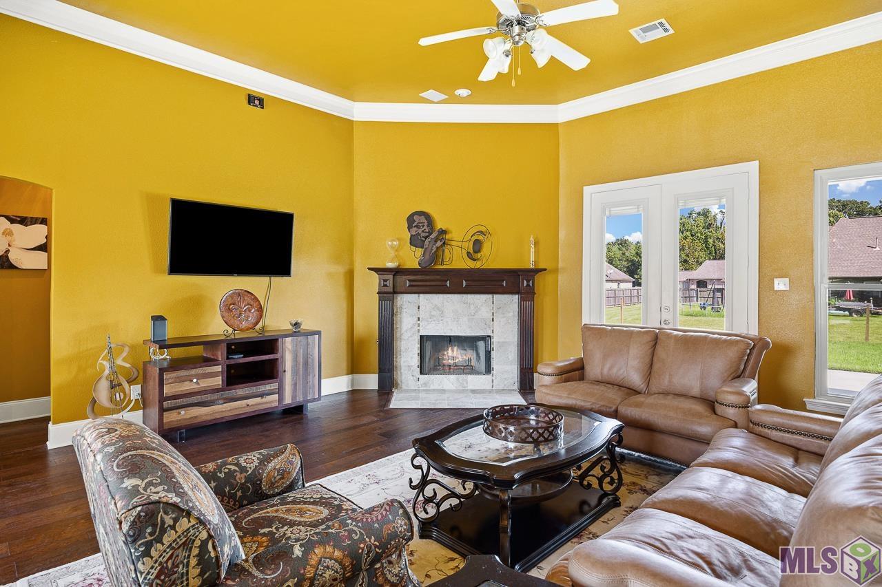 12221 Hampton Village Avenue Baton Rouge, LA 70818 - Photo 5 of 23