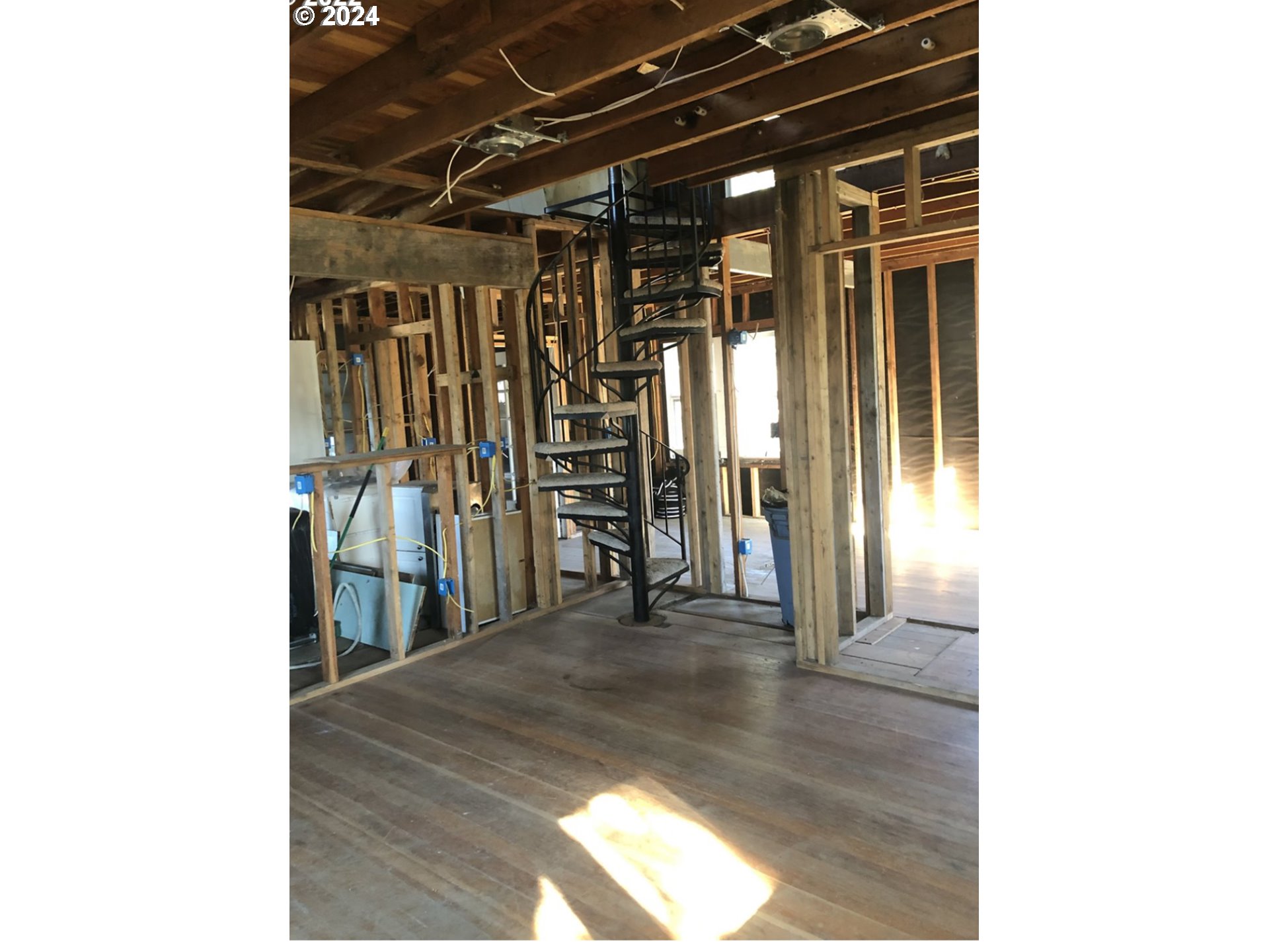 176 North Street Vernonia, OR 97064 - Photo 8 of 19 a view of a hallway with wooden floor
