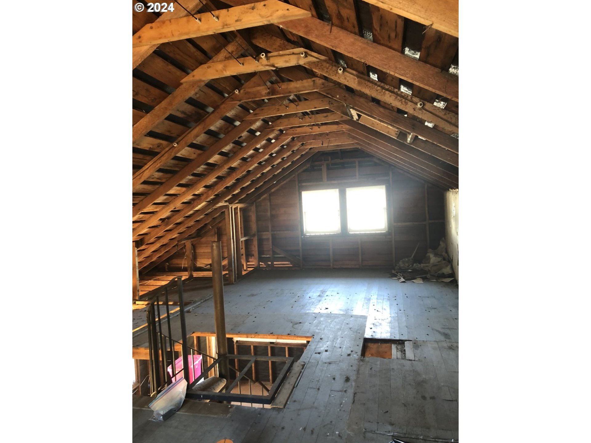 176 North Street Vernonia, OR 97064 - Photo 10 of 19 a view of entryway