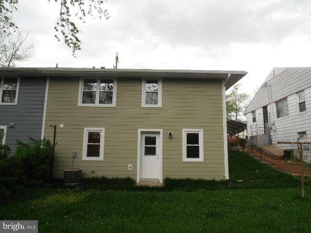 2024 Ray Leonard Road Hyattsville, MD 20785 - Photo 3 of 19 Exterior (Rear)