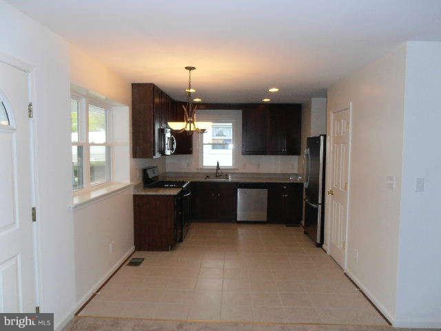 2024 Ray Leonard Road Hyattsville, MD 20785 - Photo 7 of 19 Kitchen