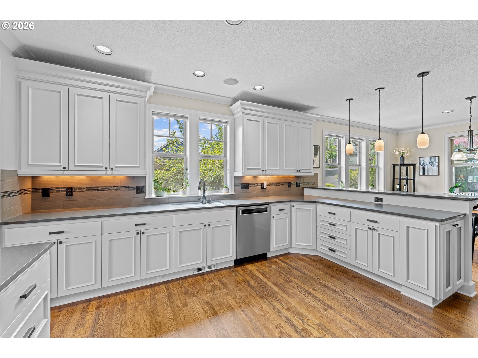 2105 Northwest Mill Pond Road Portland, OR 97229 - Photo 13 of 48 Kitchen