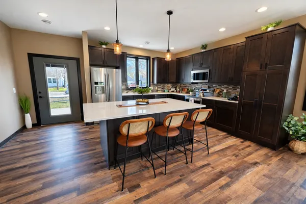 $554,900 | 527 Miller Avenue Southwest, Hutchinson, MN 55350