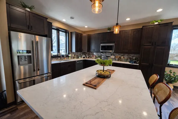 $554,900 | 527 Miller Avenue Southwest, Hutchinson, MN 55350
