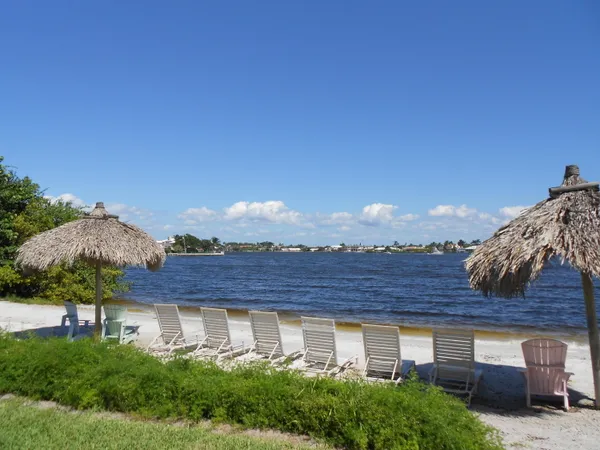 $2,600 | 300 Scotia Drive, Unit 203, Hypoluxo, FL 33462
