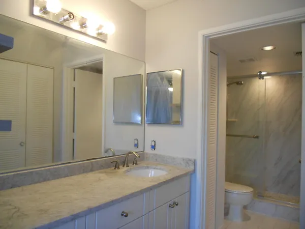 $2,600 | 300 Scotia Drive, Unit 203, Hypoluxo, FL 33462