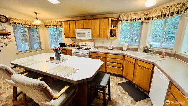 $579,000 | 7010 West Dahl Road, Deer Park, WA 99006
