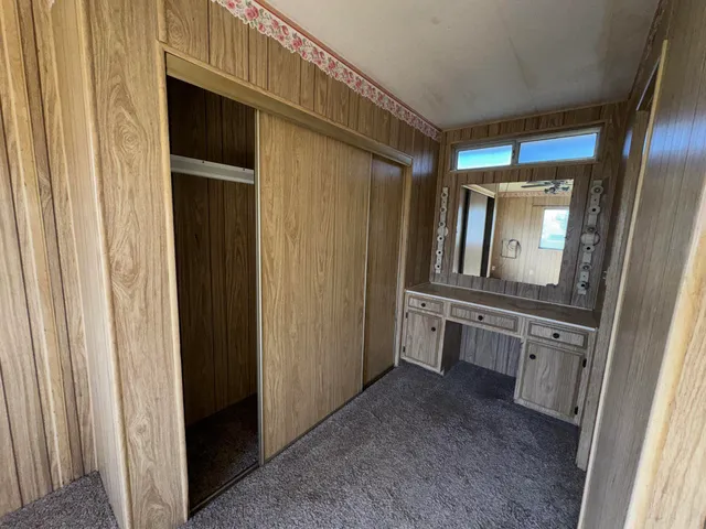 a view of a golf course