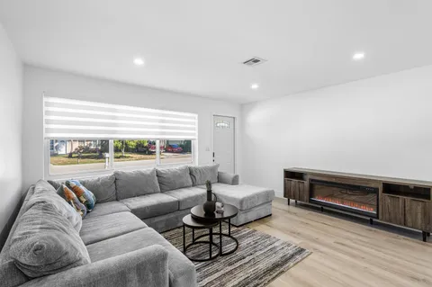 $438,500 | 950 Northeast 23rd Place, Pompano Beach, FL 33064
