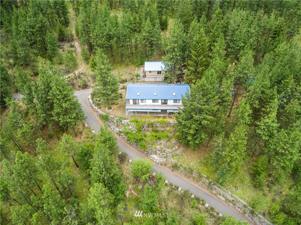 1061 Guffy Road Chelan, WA 98816 - Photo 4 of 25 Gallery Image 4