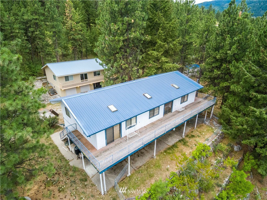 1061 Guffy Road Chelan, WA 98816 - Photo 5 of 25 Gallery Image 5