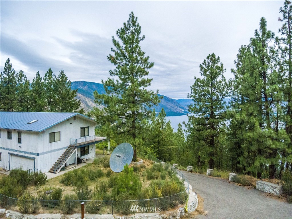 1061 Guffy Road Chelan, WA 98816 - Photo 6 of 25 Gallery Image 6