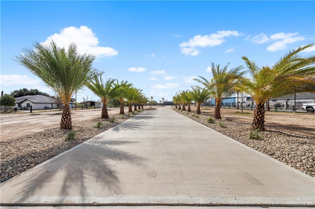 5501 Mile 8 1/2 Road Edinburg, TX 78541 - Photo 20 of 36 View of community