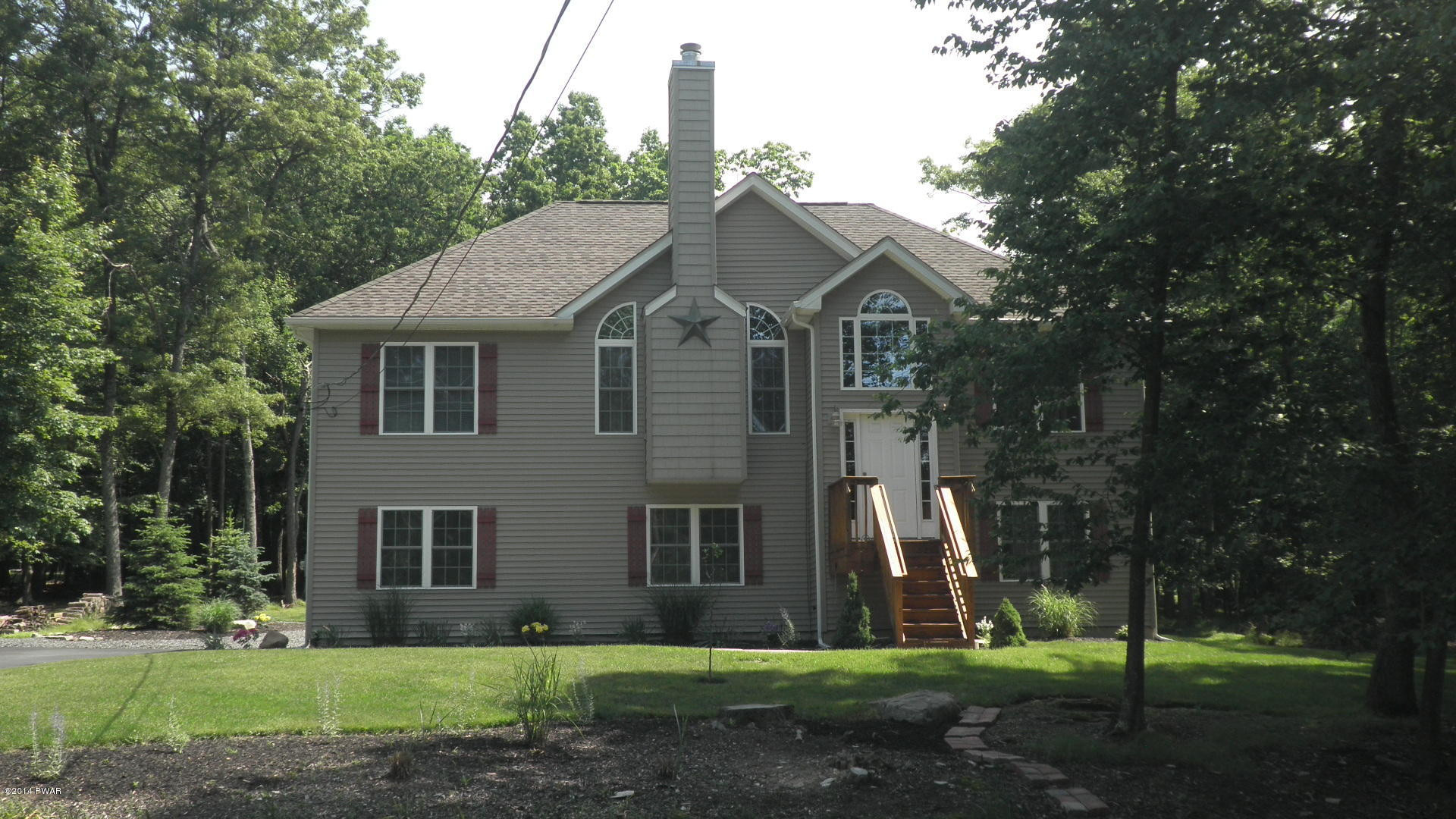 140 Stonehenge Road Milford, PA 18337 - Photo 1 of 33
